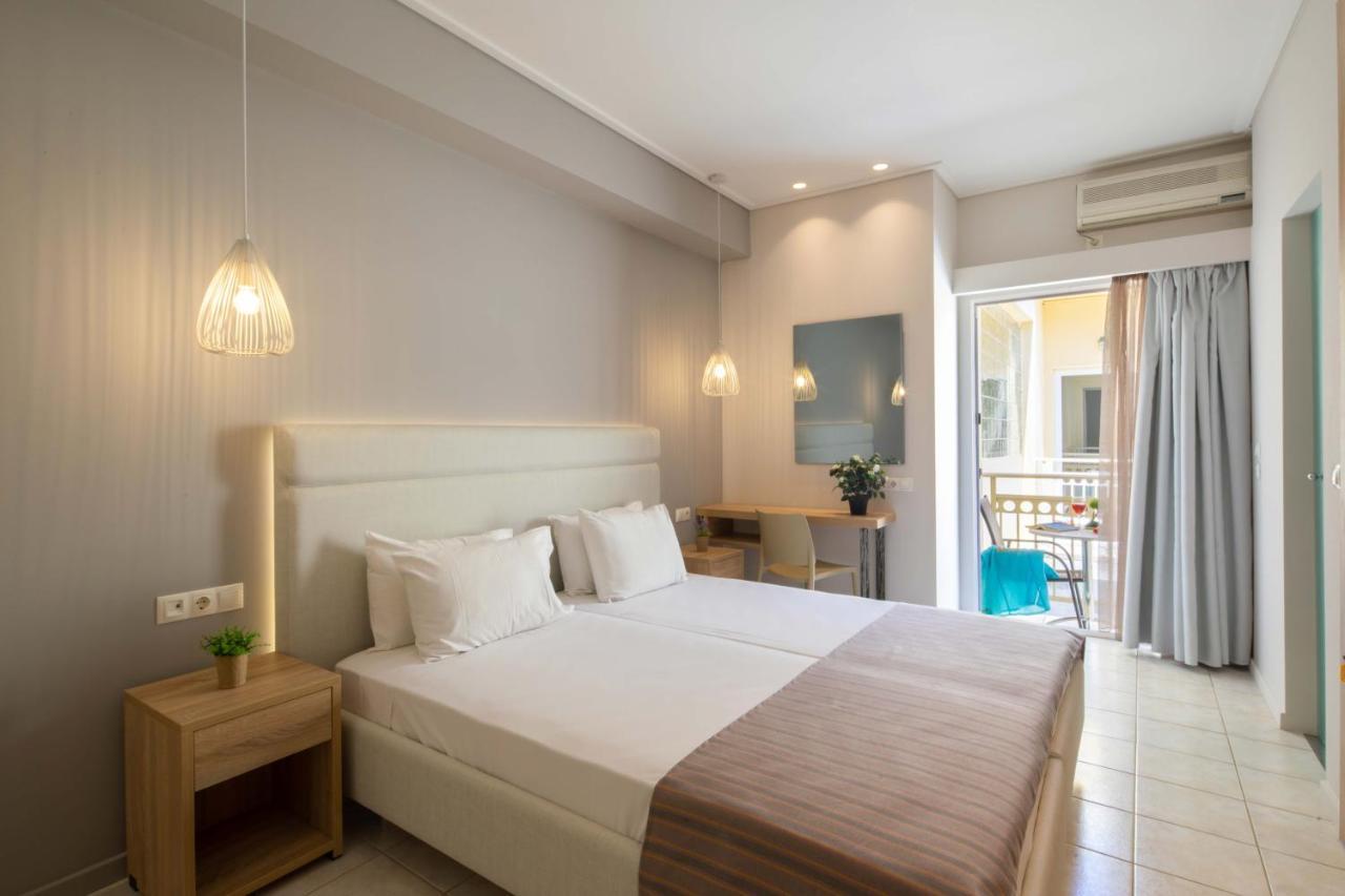 Hotel Rossis Mesongí Eksteriør bilde