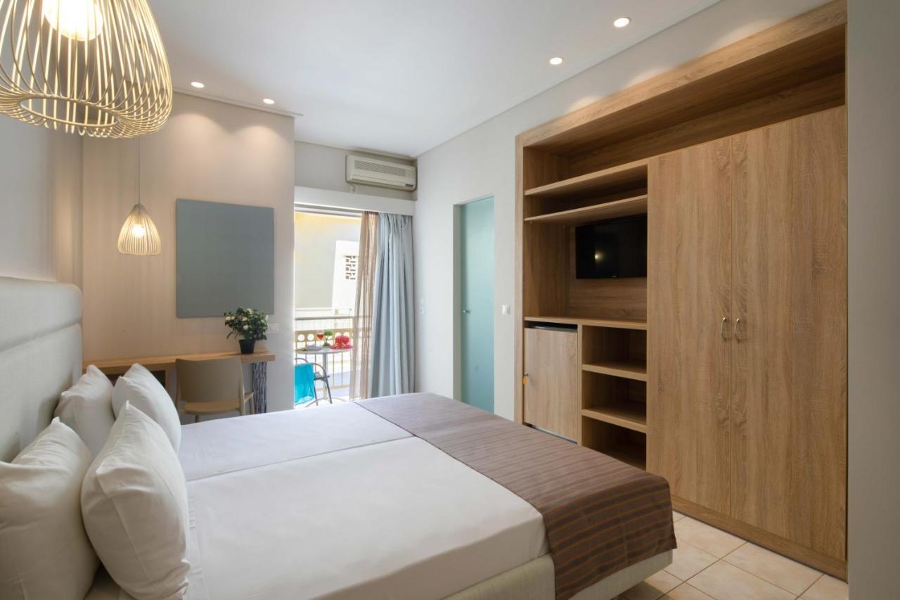 Hotel Rossis Mesongí Eksteriør bilde