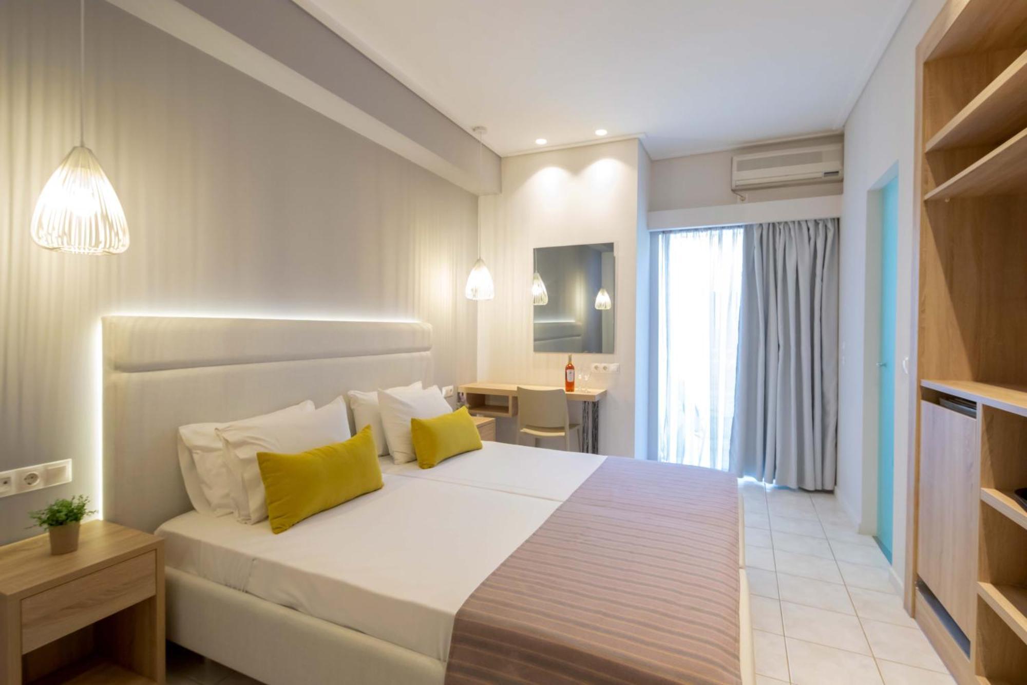 Hotel Rossis Mesongí Eksteriør bilde
