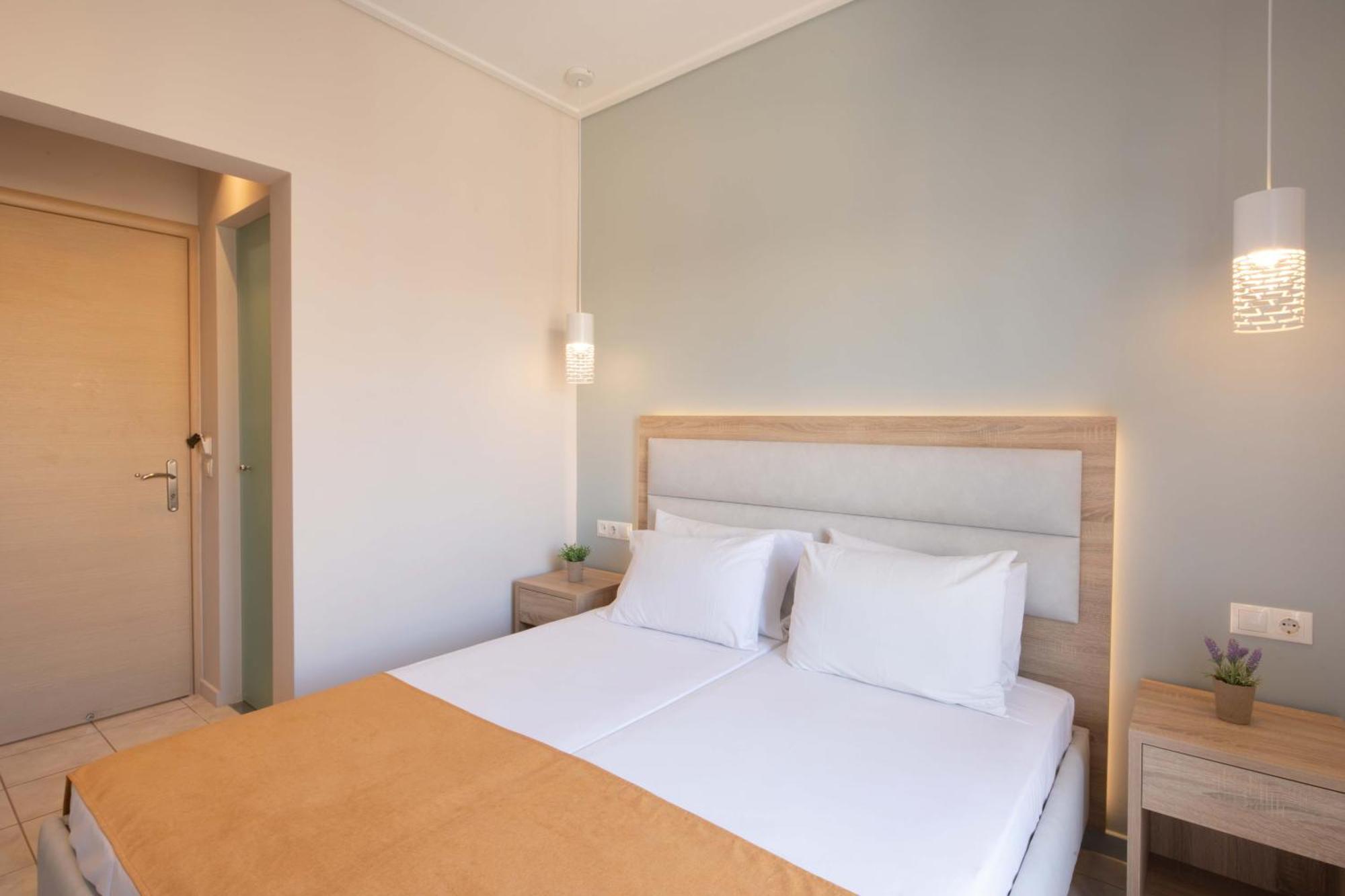 Hotel Rossis Mesongí Eksteriør bilde
