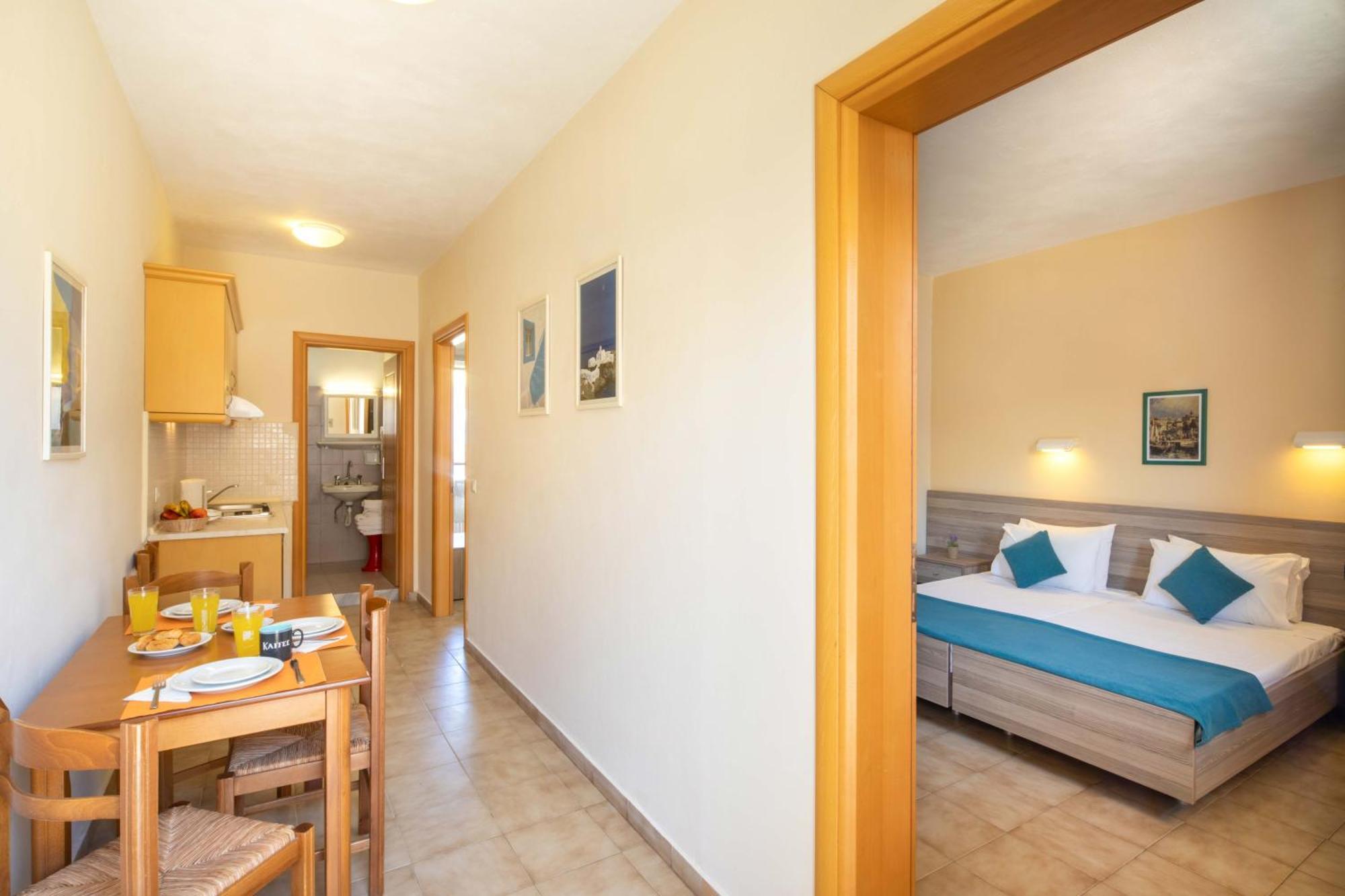 Hotel Rossis Mesongí Eksteriør bilde